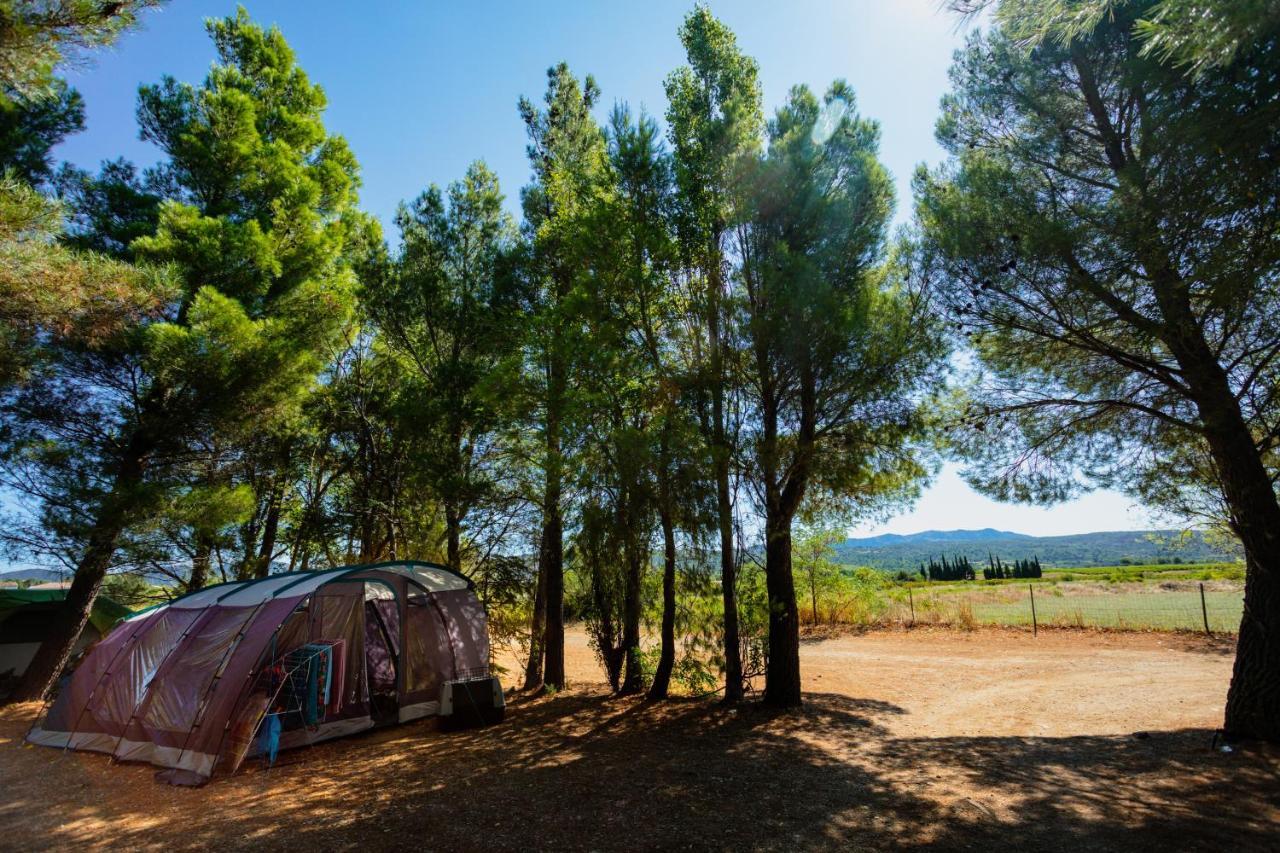 Camping La Peiriere Tuchan 外观 照片